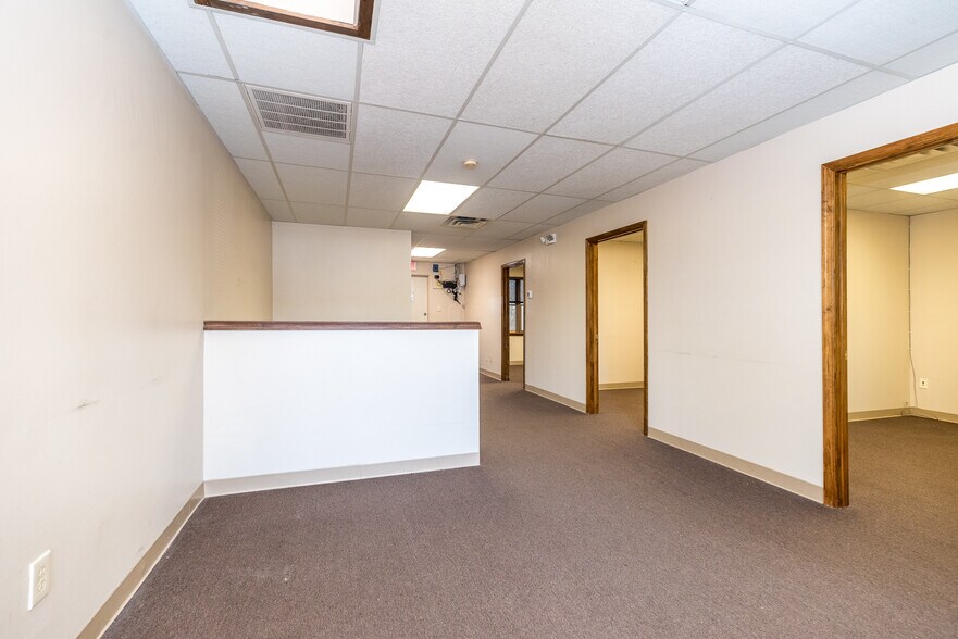 More Photos Of 908-918 Town Center, New Britain Office For Sale