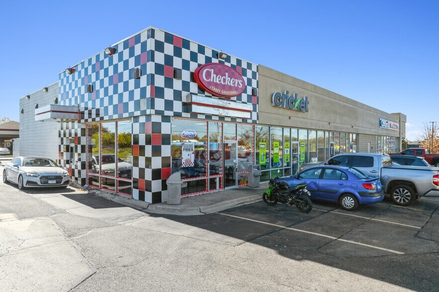 More Photos Of 3035-3043 Belvidere Rd, Waukegan Freestanding For Sale