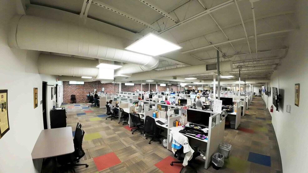 More Photos Of 7490 N 36th St, Pinellas Park Loft Creative Space For Lease