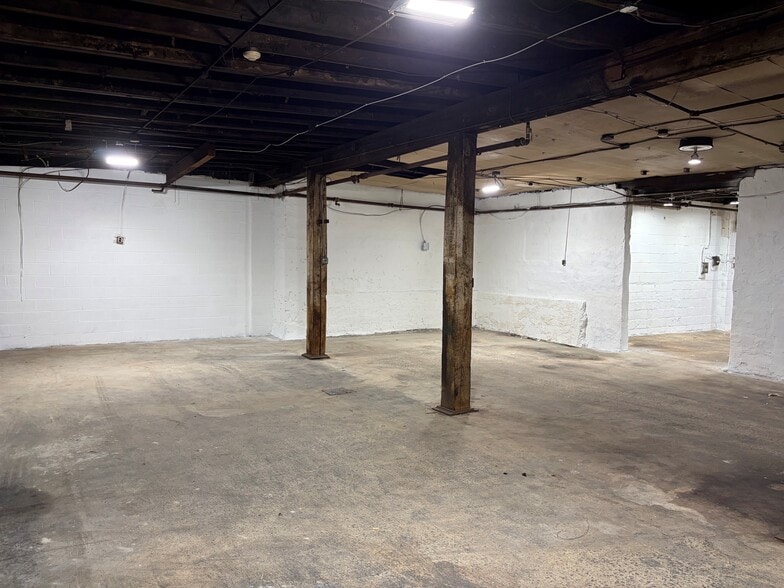 More Photos Of 225 E Madison Ave, Clifton Heights Warehouse For Sale