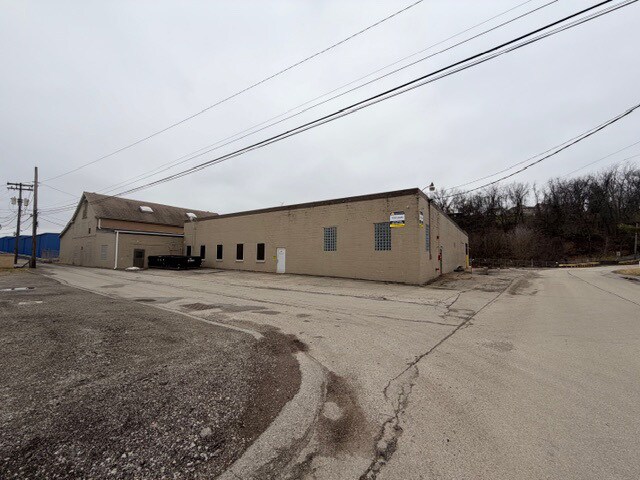 Primary Photo Of 595 Meadow Ave, Washington Warehouse For Lease