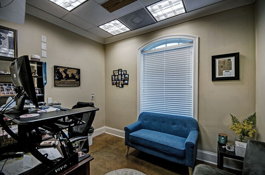 More Photos Of 1237 Highway 35, Forest Medical For Sale