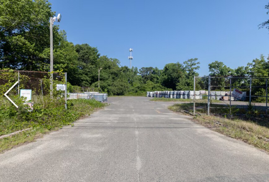 More Photos Of 45 Ross Rd, Savannah Land For Sale