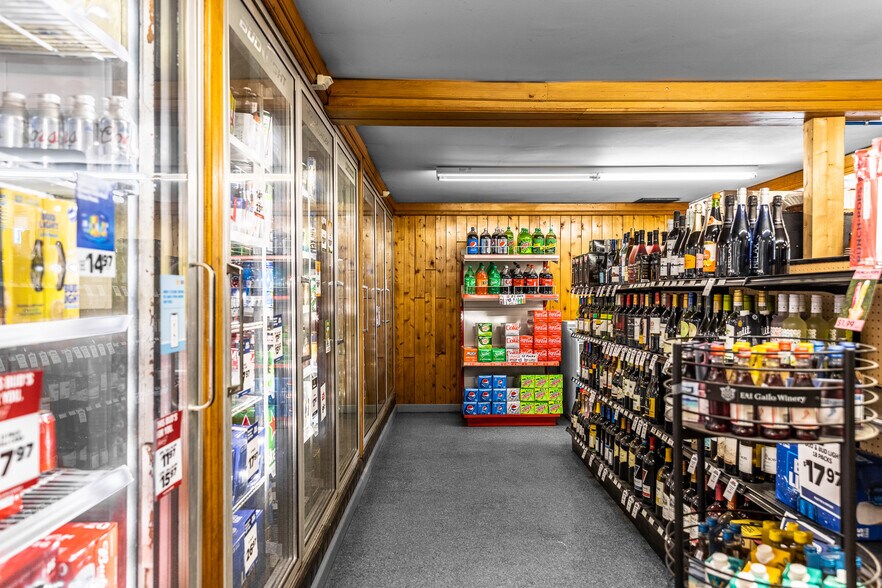More Photos Of 110 Downeast Hwy, Ellsworth Convenience Store For Sale