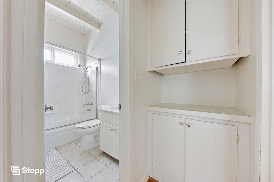 More Photos Of 914 S St Andrews Pl, Los Angeles Apartments For Sale