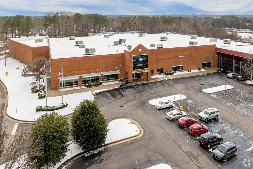 More Photos Of 200 Wadsworth Dr, Richmond Distribution For Sale