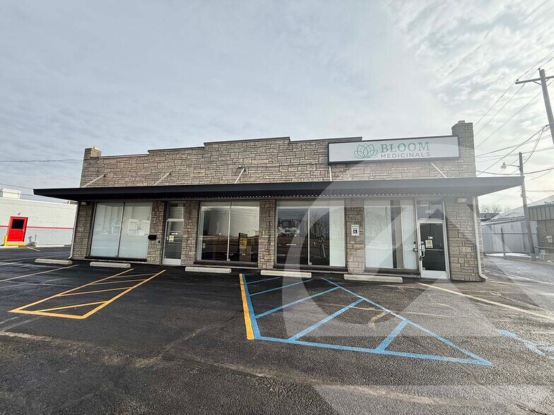 Primary Photo Of 1236-1238 Conant St, Maumee Freestanding For Sale