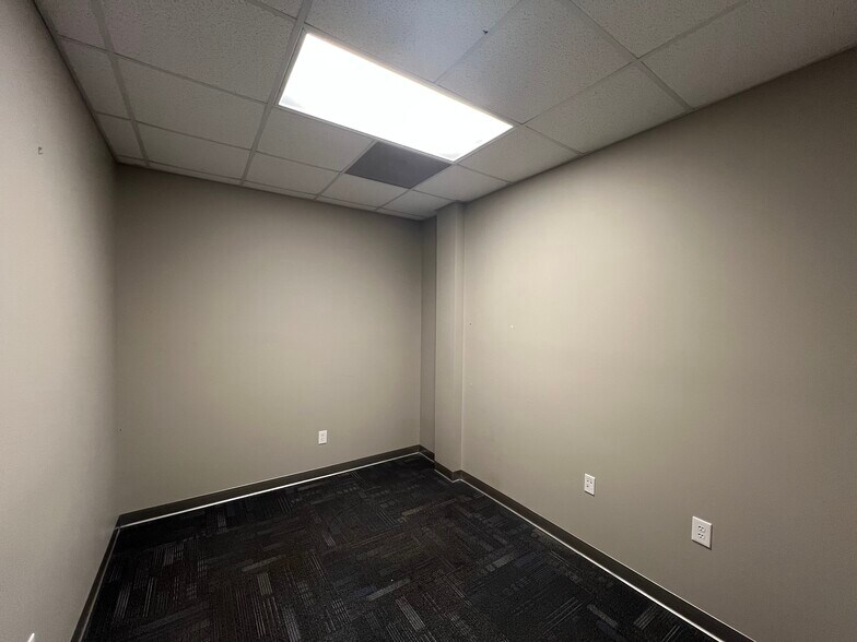 More Photos Of 810 E Craig St, Atmore Medical For Sale