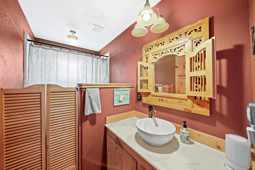 More Photos Of 6710 Boothline Rd, Richmond Land For Sale