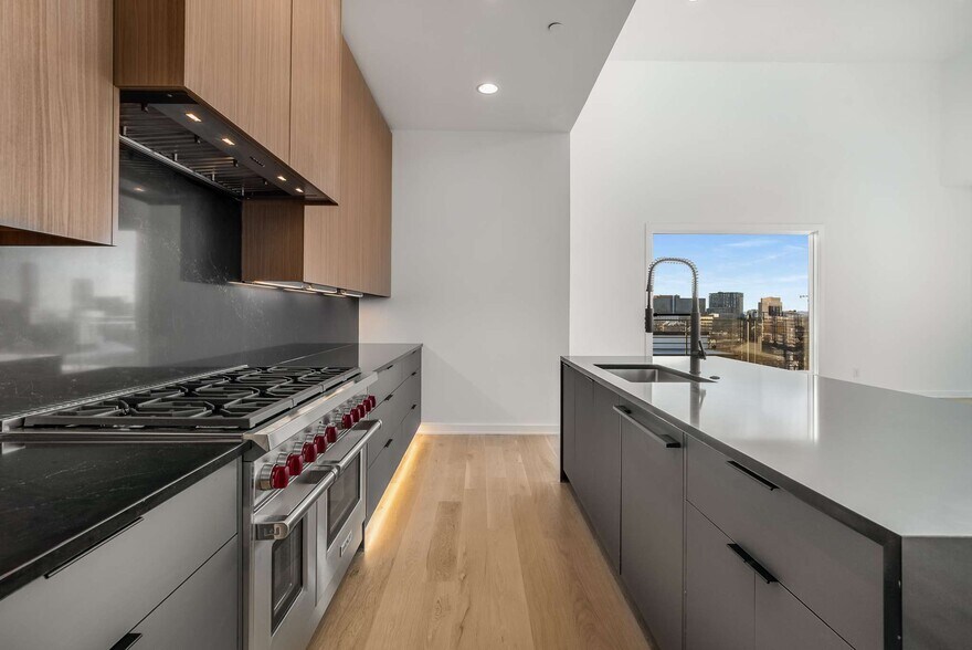 More Photos Of 1017 12th Ave S, Nashville Apartments For Sale