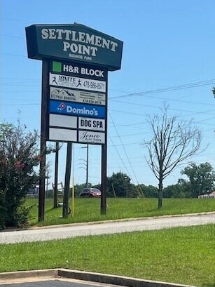 Primary Photo Of 511 Settlement Rd, Gray General Retail For Lease