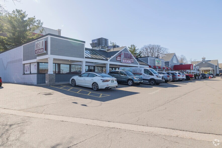 Primary Photo Of 131-139 Daniel Webster Hwy, Nashua Freestanding For Lease