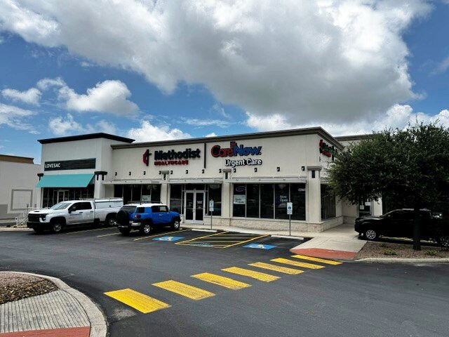 More Photos Of 14775 IH-35 N, Selma Bank For Lease