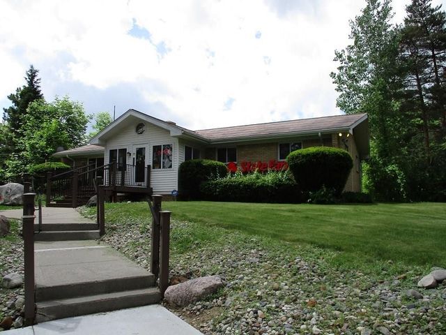 More Photos Of 7217 Sashabaw Rd, Village of Clarkston Office Residential For Sale