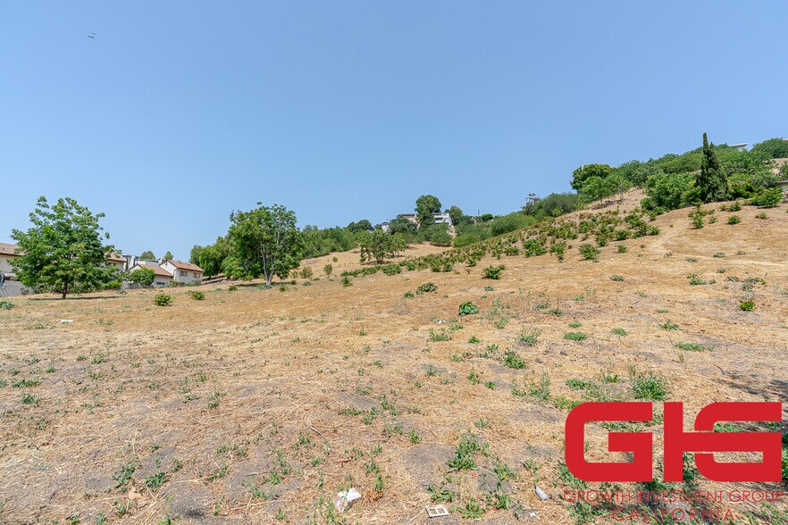 More Photos Of 2408 Eastern Ave, Los Angeles Land For Sale