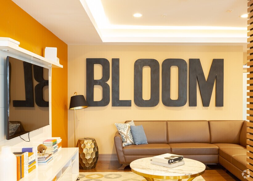 More Photos Of 56 Broad St, Bloomfield Apartments For Lease