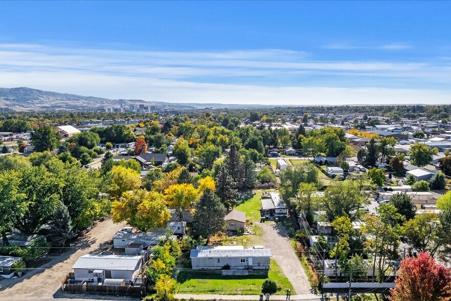 More Photos Of 213 E 40th St, Garden City Land For Sale