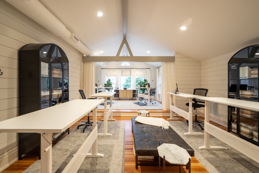 More Photos Of 904 San Antonio St, Austin Office For Lease