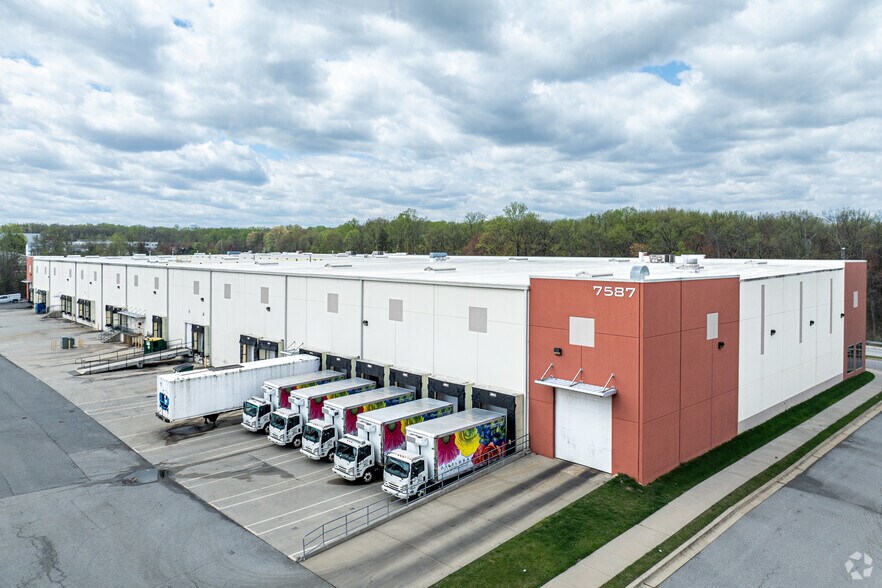 More Photos Of 7587 Montevideo Rd, Jessup Warehouse For Lease