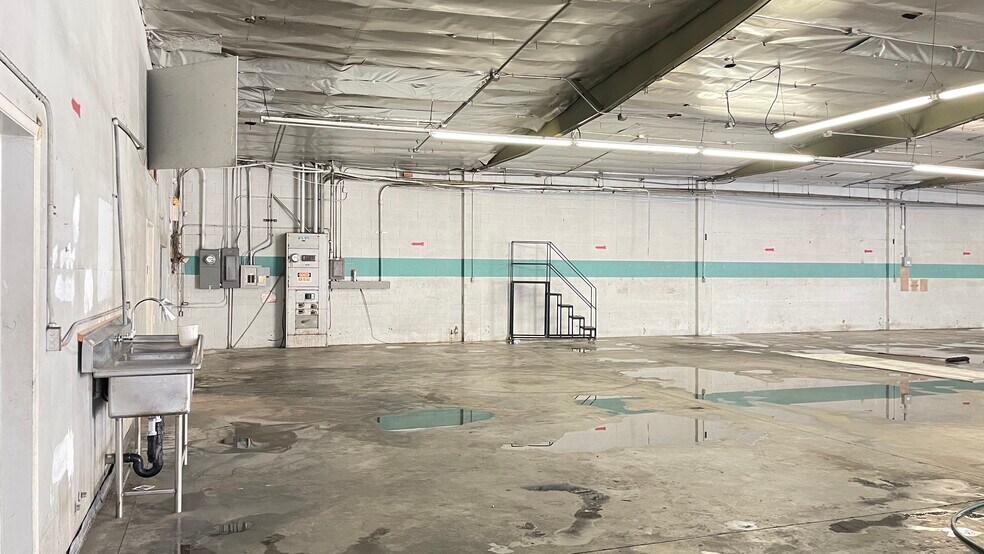 More Photos Of 2112 Santa Anita Ave, South El Monte Warehouse For Lease