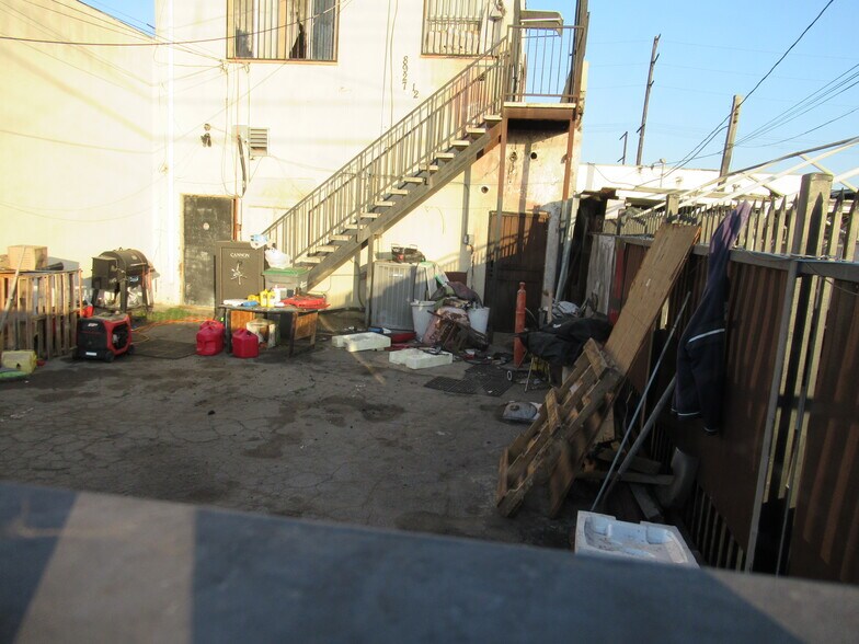 More Photos Of 8927 S Western Ave, Los Angeles Storefront Retail Residential For Sale