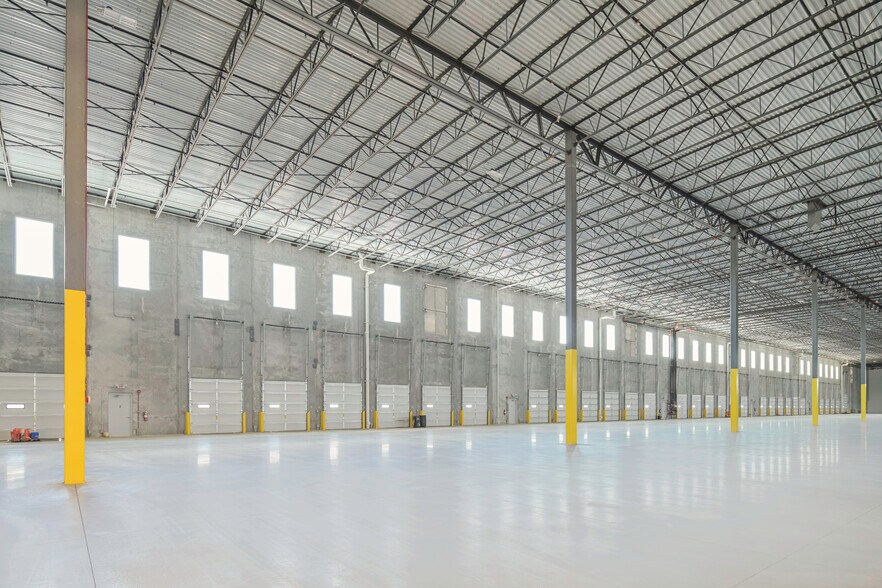 More Photos Of 650 Federal Blvd, Carteret Unknown For Lease