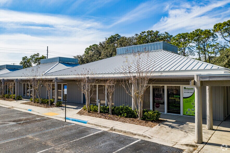 More Photos Of 2901 W Busch Blvd, Tampa Unknown For Lease