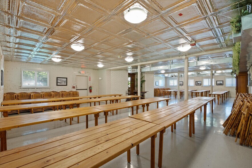 More Photos Of 909 Jefferson St, Red Bluff Specialty For Sale