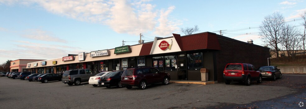 Primary Photo Of 236-250 S Main St, Middleton General Retail For Lease