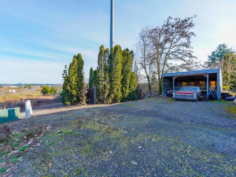 More Photos Of 4856 32nd Ave SE, Salem Industrial For Sale