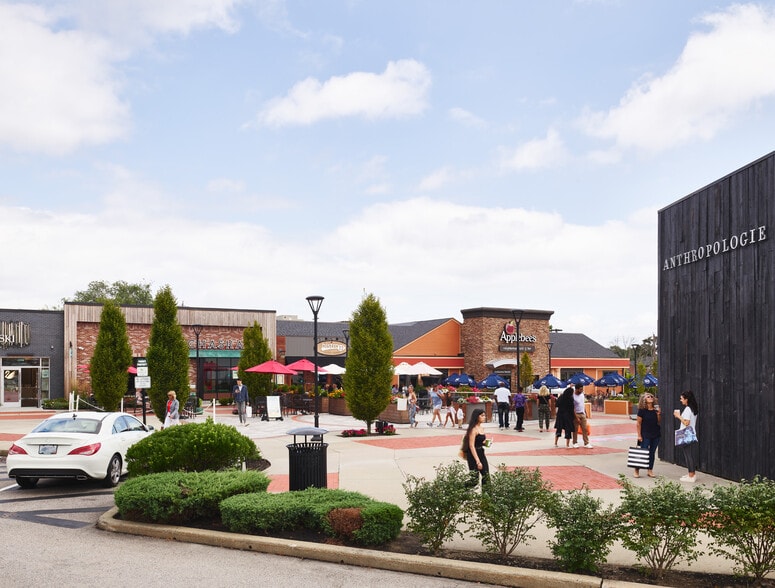 More Photos Of 100 Midway Rd, Cranston Unknown For Lease