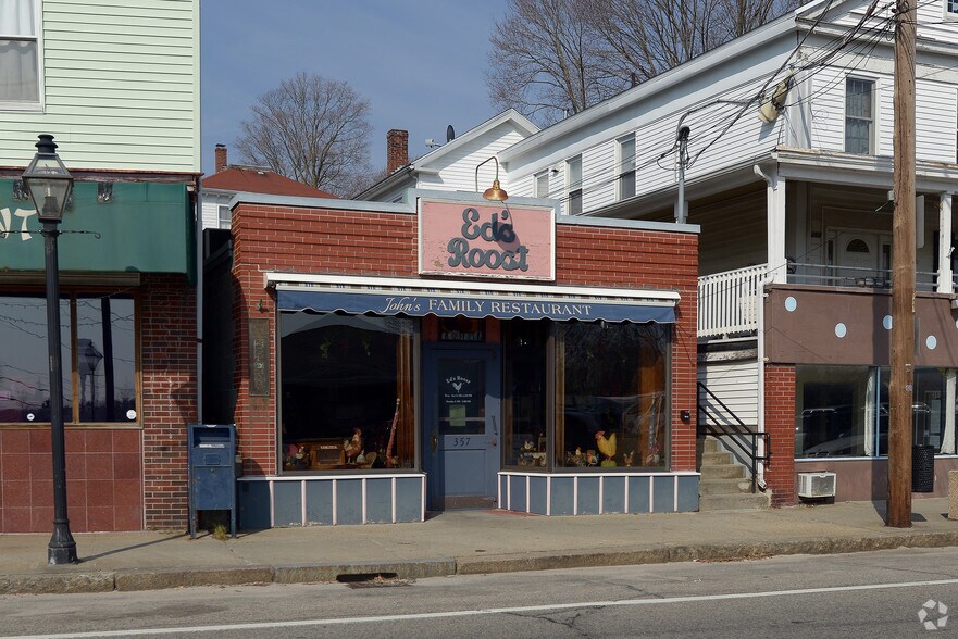 Primary Photo Of 357 Main St, East Greenwich Restaurant For Sale