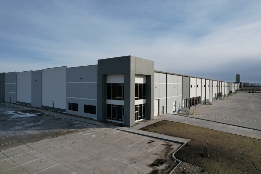 Primary Photo Of 2600 20th Ave SW, Altoona Industrial For Lease