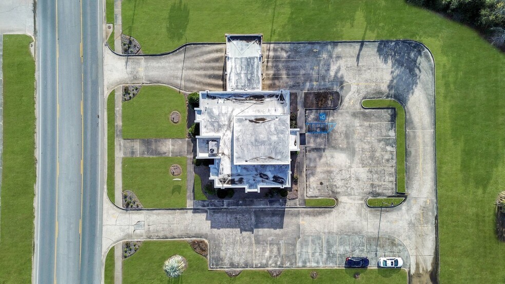 More Photos Of 176 S Main St, Reidsville Freestanding For Sale