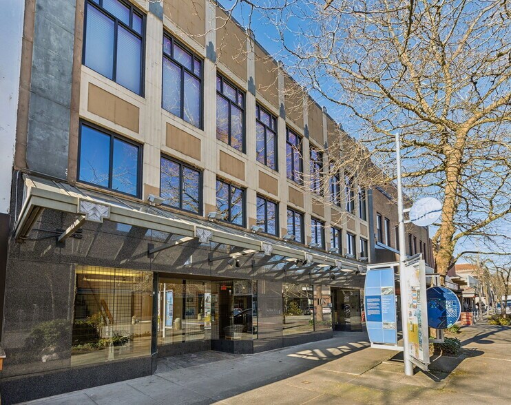 More Photos Of 1315 Cornwall Ave, Bellingham Office For Sale