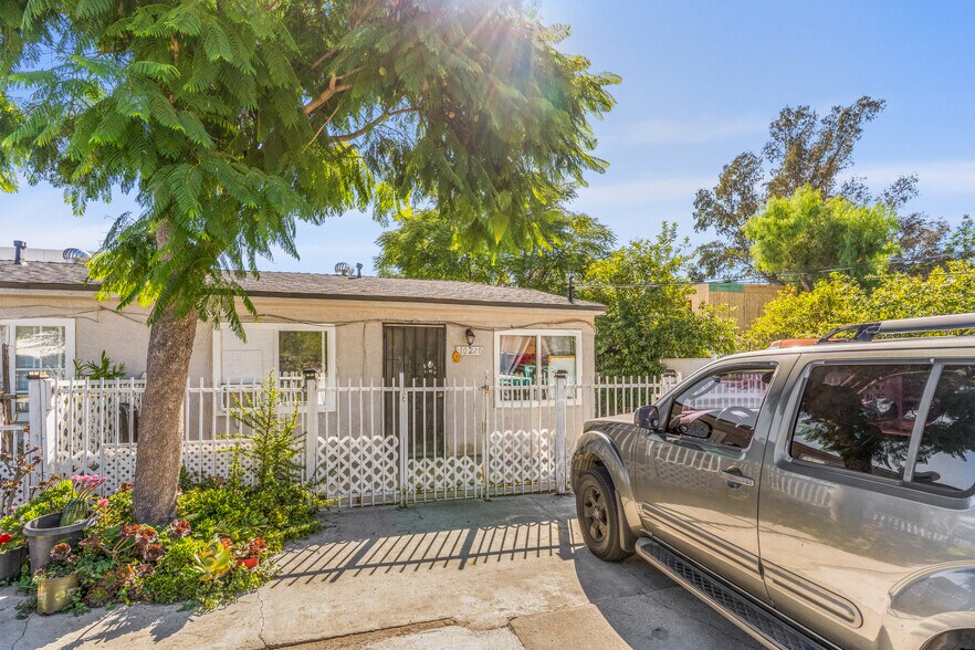 More Photos Of 10218 Bradley Ave, Pacoima Apartments For Sale