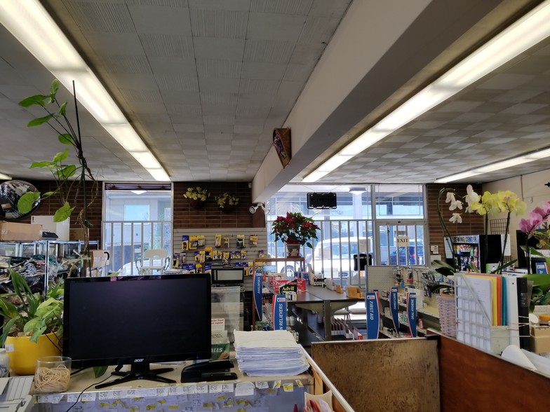 More Photos Of 4743 Rainier Ave S, Seattle Office For Lease