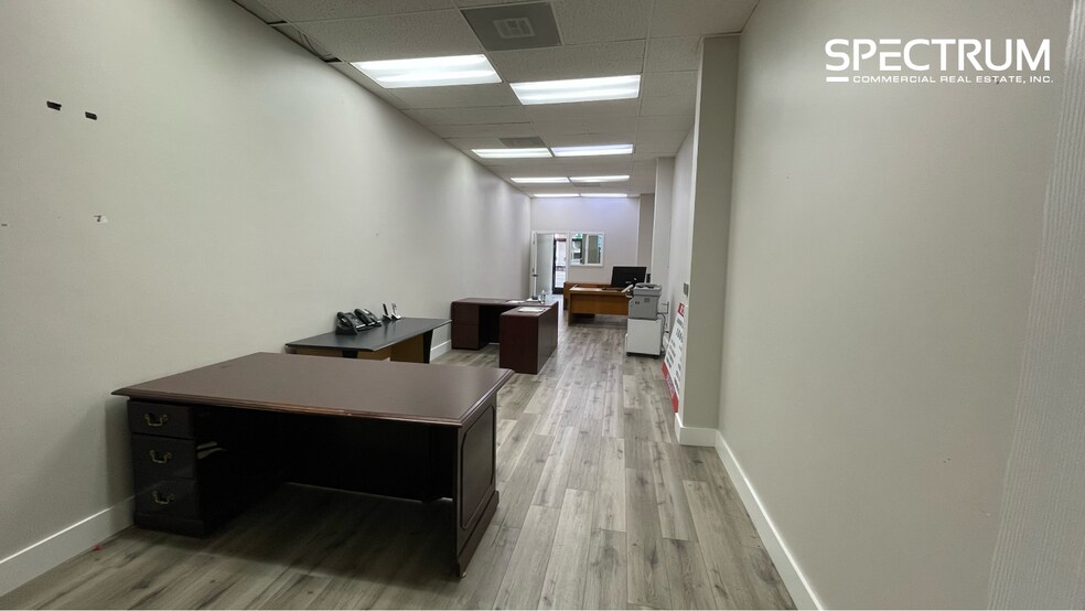 More Photos Of 6315 Van Nuys Blvd, Van Nuys Storefront Retail Office For Lease