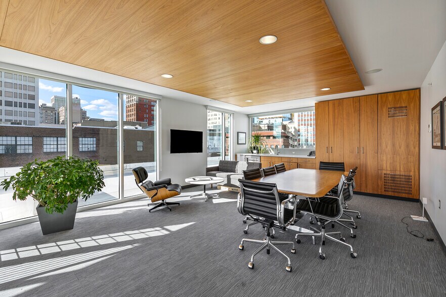 More Photos Of 13 S 13th St, Richmond Office Residential For Sale