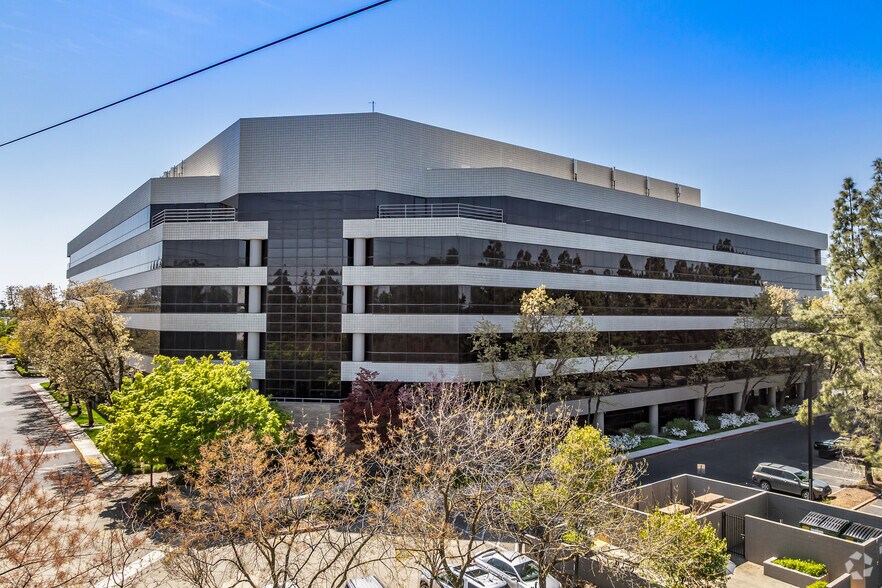 More Photos Of 1750 Howe Ave, Sacramento Coworking Space