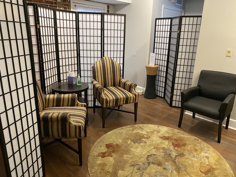 More Photos Of 1304 Desoto Ave S, Tampa Office For Lease