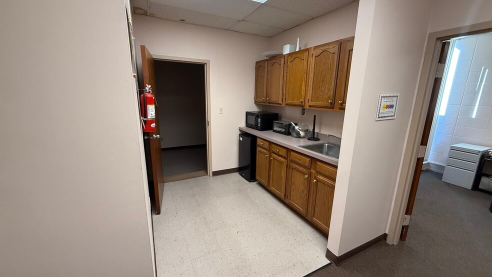 More Photos Of 3770 Reading Rd, Cincinnati Office For Sale
