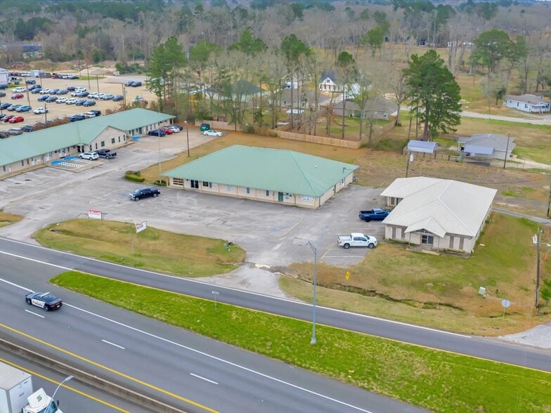More Photos Of 3215 S Medford Dr, Lufkin Office For Sale