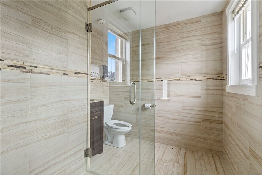 More Photos Of 530 E Main St, Chester Medical For Sale