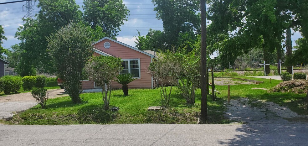 More Photos Of 404 E 37th St, Houston Land For Sale