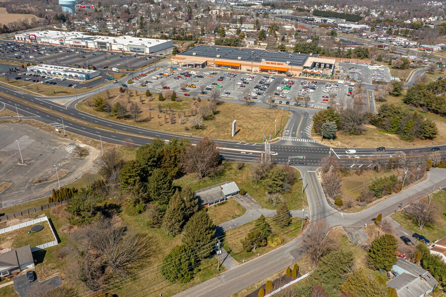 More Photos Of 73 Berlin Cross Keys Rd, Williamstown Specialty For Sale