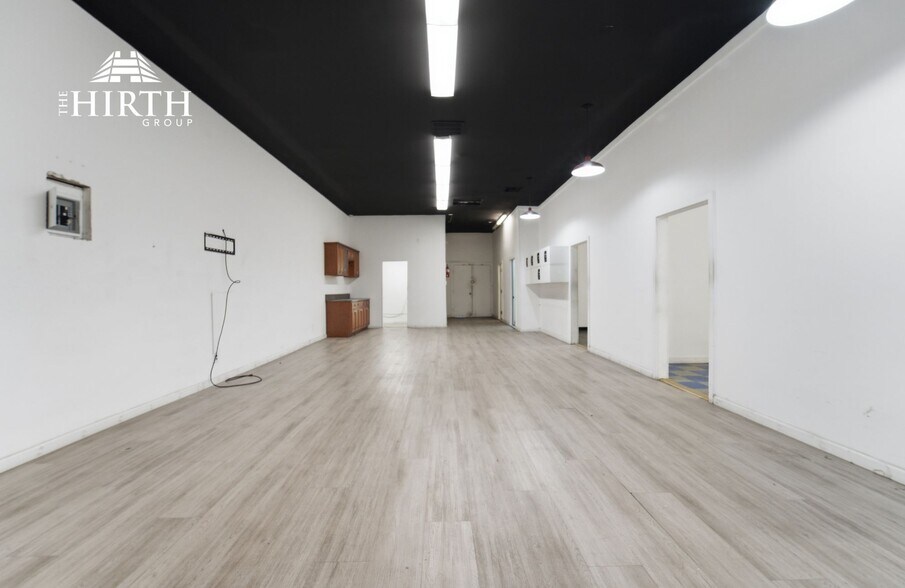 More Photos Of 1612-1616 N Cahuenga Blvd, Hollywood Restaurant For Sale