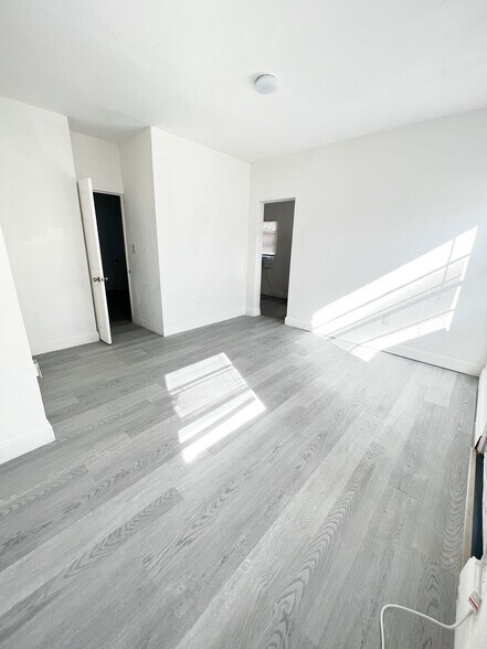 More Photos Of 205 S Grove St, Eustis Apartments For Sale