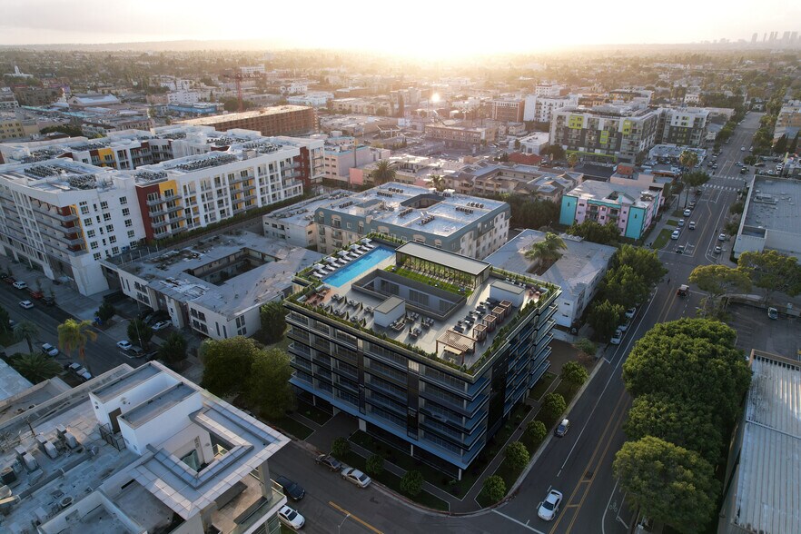 More Photos Of 705-715 S Serrano Ave, Los Angeles Specialty For Lease