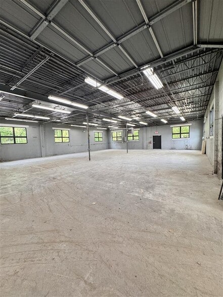 More Photos Of 1625 Washington St, Holliston Unknown For Lease